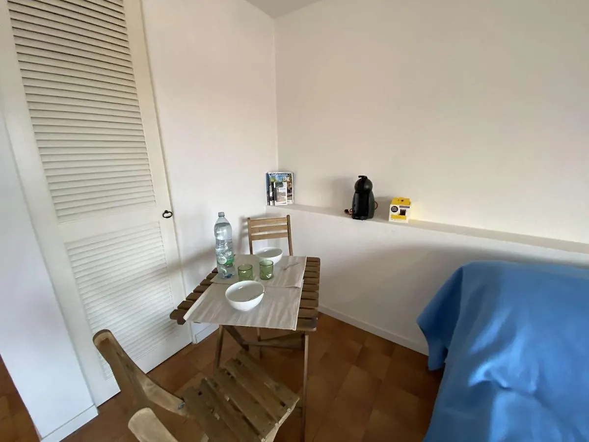 Apartment Studio Avec Piscine, Parking Et Terrasse A Sainte-Maxime - Fr-1-226-420